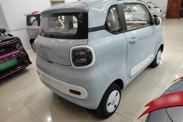 奔腾小马 2026款 222km 炫彩马车身外观7