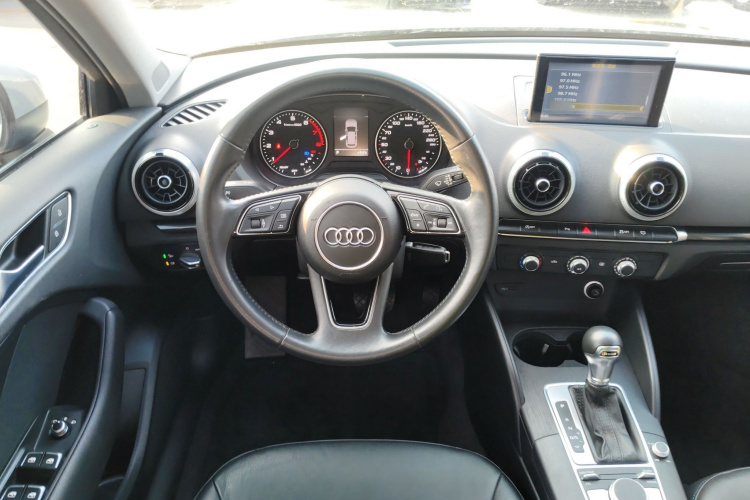 奥迪A3 2017款 Sportback 35 TFSI 时尚型局部细节13