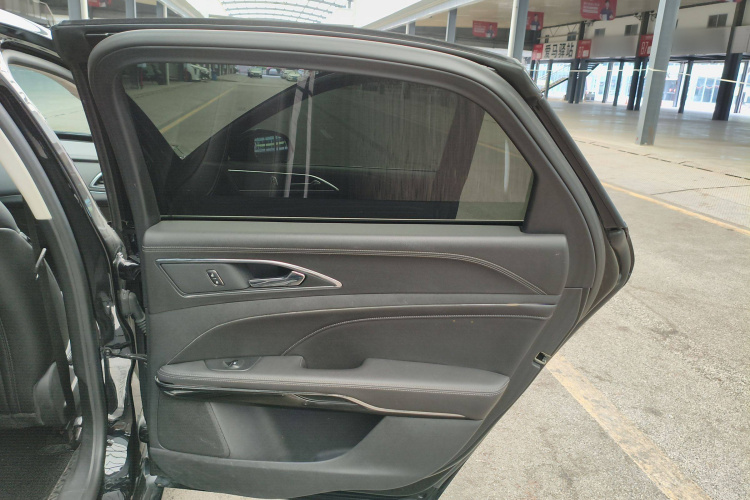 福特 金牛座 2019款 EcoBoost 245 悦享版中控内饰7006