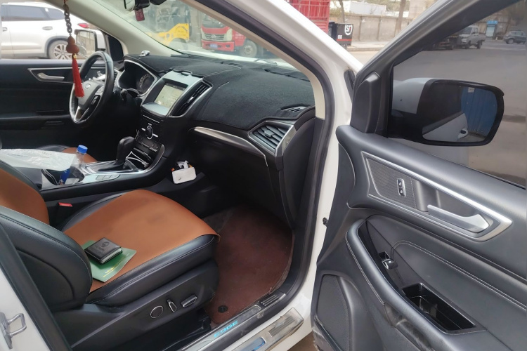 福特 锐界 2016款 EcoBoost 245 四驱尊锐型 7座车身外观7