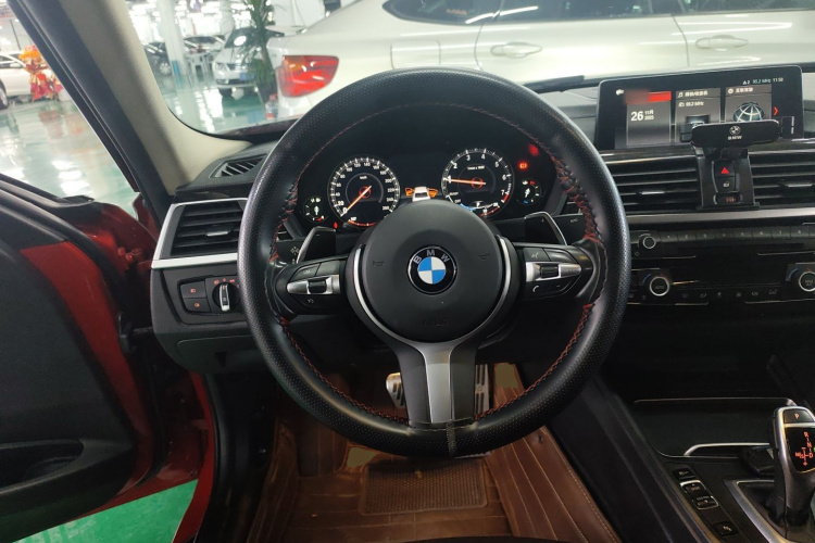 宝马3系 2018款 320Li M运动曜夜版中控内饰13