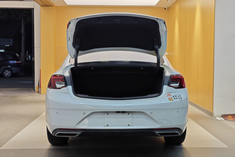 别克 君威 2024款 25T 超享版局部细节23