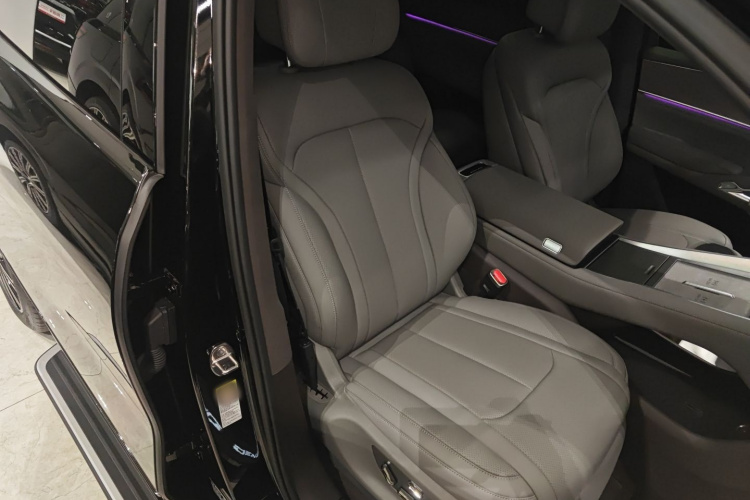 腾势N9 2025款 旗舰型局部细节41