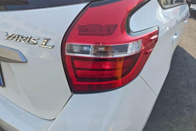 丰田 YARiS L 致炫 2021款 1.5L CVT领先版车身外观9