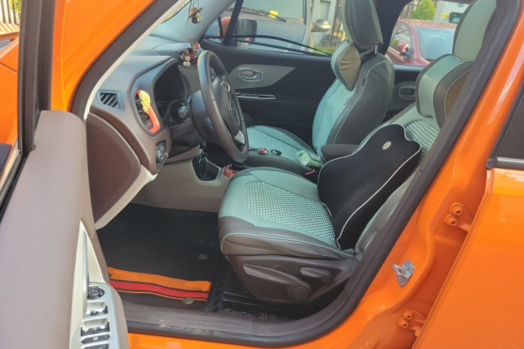 Jeep 自由侠 2016款 1.4T 自动劲能版+中控内饰19