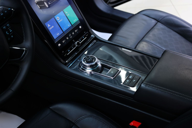 福特 金牛座 2019款 EcoBoost 245 尊享版中控内饰7005