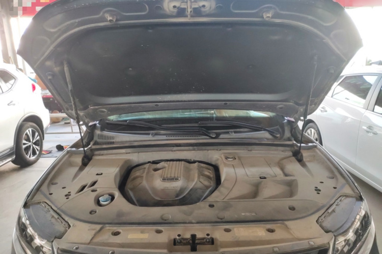 吉利汽车 星越 2019款 300T 耀星者机舱底盘24