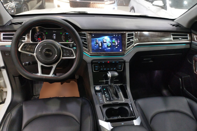 众泰 大迈X7 2017款 1.8T DCT尊贵型中控内饰12