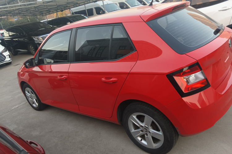 斯柯达 晶锐 2017款 1.4L 手动车享版车身外观6003