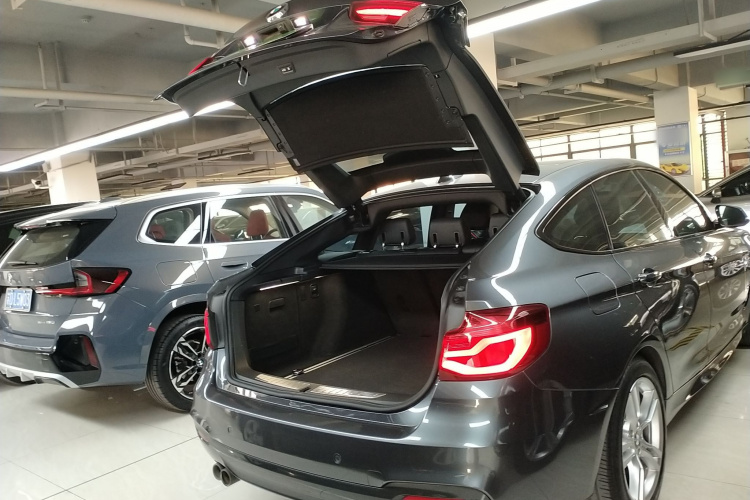 宝马3系GT 2020款 320i M运动套装局部细节23