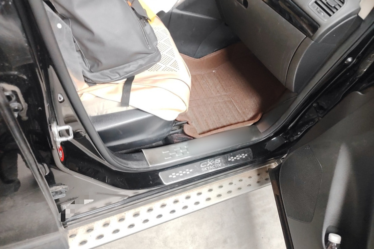 马自达CX-5 2013款 2.0L 自动两驱舒适型局部细节9005