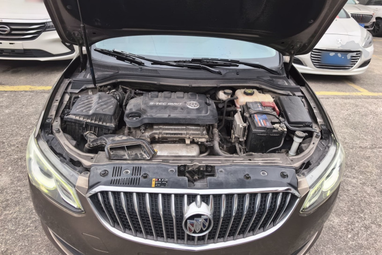 别克 英朗 2017款 15N 自动进取型机舱底盘24