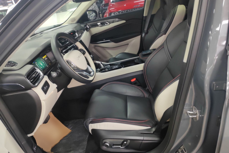 领克02 2019款 1.5T DCT两驱耀Pro版 国VI中控内饰19