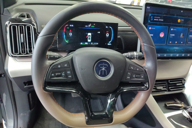 比亚迪 宋Pro新能源 2024款 荣耀版 DM-i 71KM超越型中控内饰13