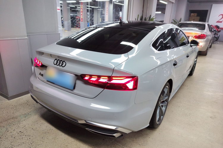 奥迪A5 2021款 Sportback 45 TFSI quattro 臻选动感型车身外观7