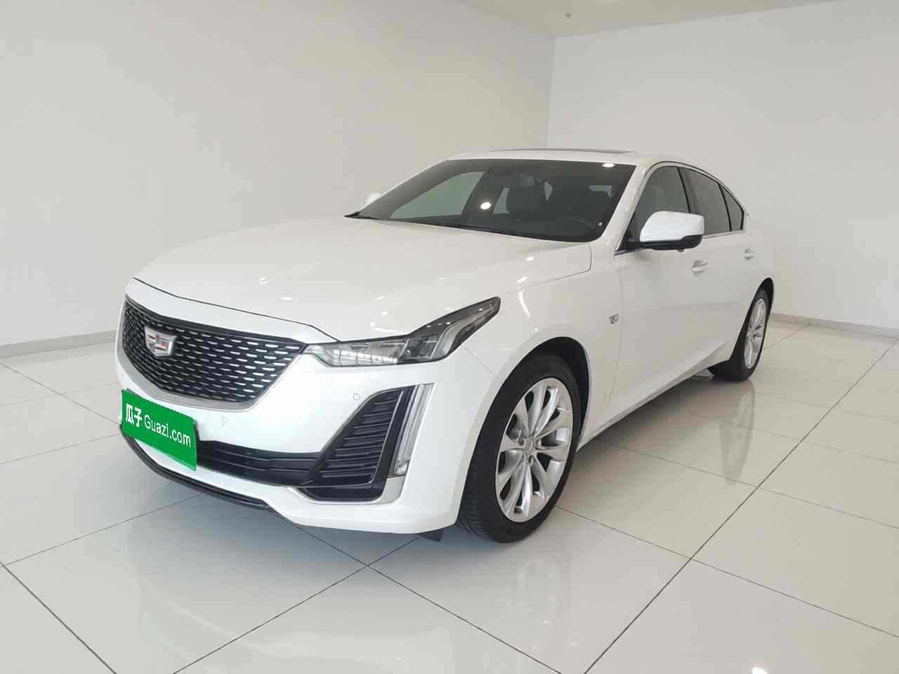 凯迪拉克CT5 2023款 28T 豪华型（标准版）(2)