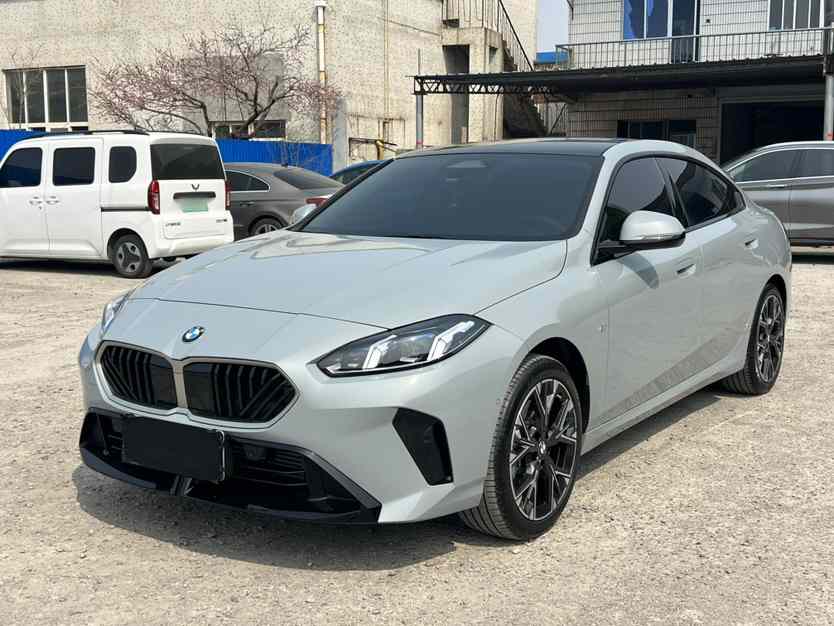 宝马2系 2025款 225L M运动套装(1)