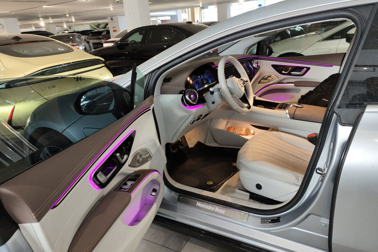 奔驰EQS 2022款 改款 450+ 先锋版中控内饰20