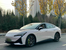 ARCFOX极狐 极狐 阿尔法S5 2024款 708MAX 200kW