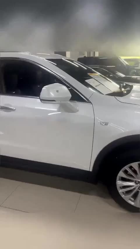 凯迪拉克XT4 2024款 25T 两驱风尚型讲解1