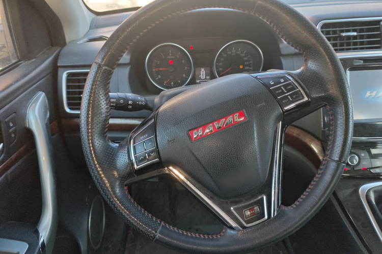 哈弗H6 2015款 运动版 1.5T 手动四驱精英型中控内饰13