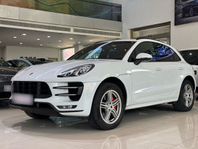 保时捷 2016款 Macan Turbo 3.6T