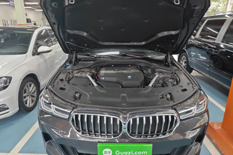 宝马6系GT 2022款 630i M运动大旅行家版机舱底盘24