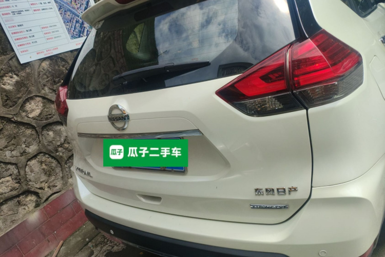 日产 奇骏 2019款 2.0L CVT智联舒适版 2WD车身外观6