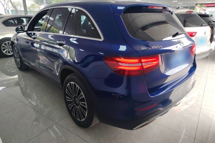 奔驰GLC 2019款 GLC 260 L 4MATIC 动感型车身外观4