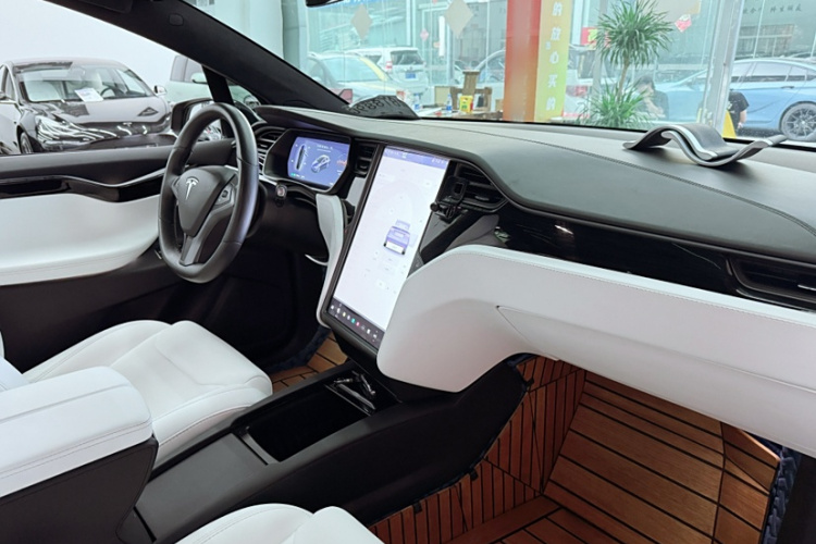 特斯拉 Model X 2019款 Performance 高性能版中控内饰7003