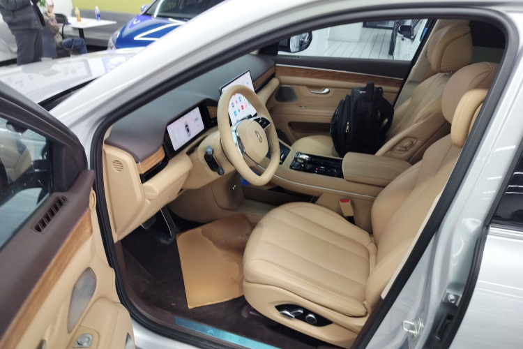 鸿蒙智行 问界M7 2024款 1.5T 后驱Plus版 5座中控内饰20