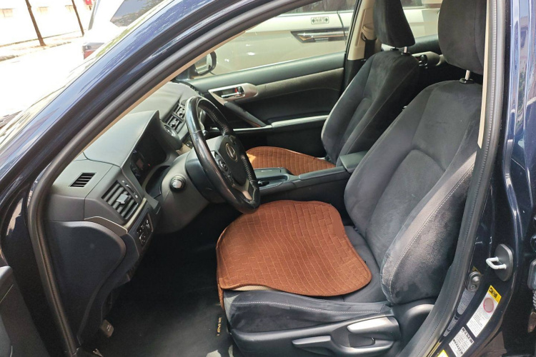 雷克萨斯CT 2014款 CT200h 精英版 单色中控内饰19