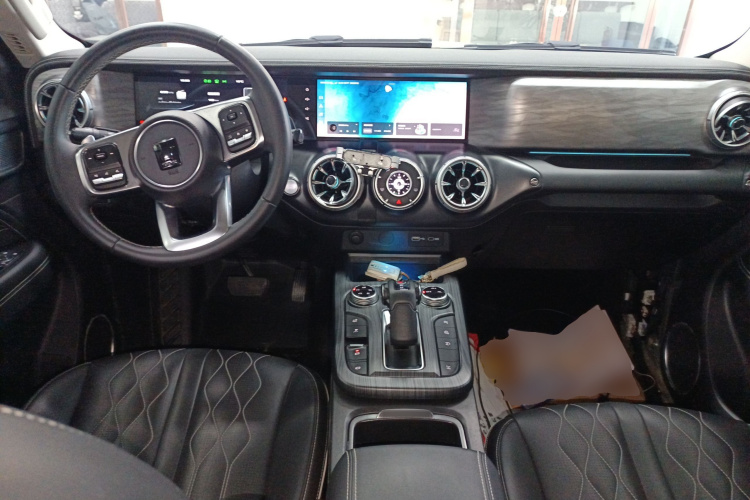 坦克300 2021款 越野版 2.0T 挑战者中控内饰12