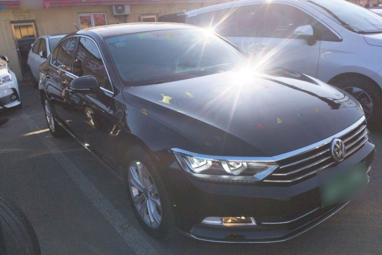 大众 迈腾 2018款 330TSI DSG 豪华型车身外观3