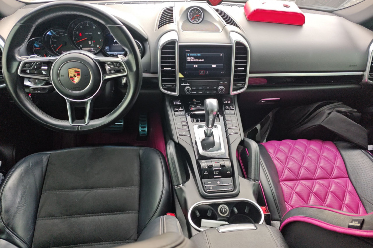 保时捷 2016款 Cayenne Platinum Edition 3.0T中控内饰7002