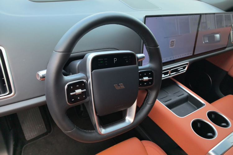 理想汽车 理想L6 2025款 Pro 智能焕新版中控内饰13