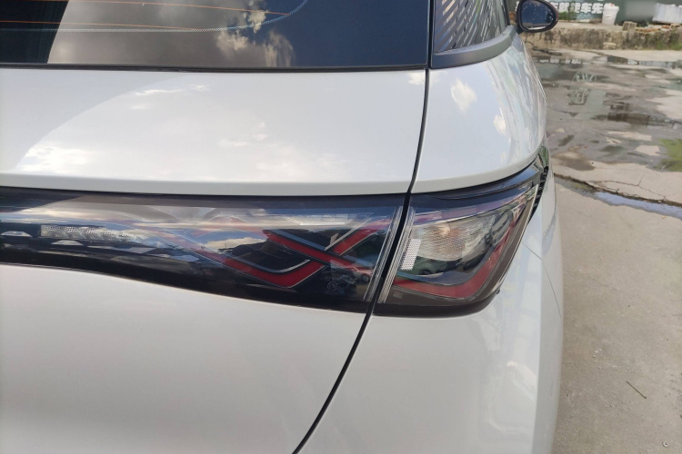 比亚迪 海豚 2021款 405km 自由版车身外观9