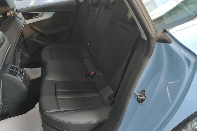 奥迪A5 2024款 Sportback 40 TFSI 时尚动感型中控内饰21