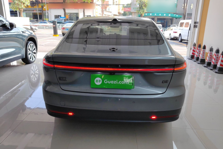 蔚来ET7 2024款 100kWh 行政签名版车身外观6004