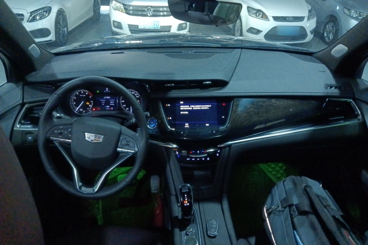 凯迪拉克XT6 2021款 28T 六座四驱豪华型中控内饰12