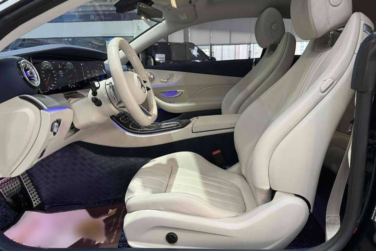 奔驰E级(进口) 2023款 E 260 轿跑车中控内饰7006