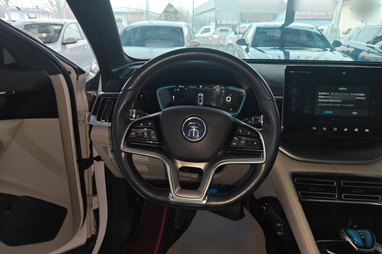 比亚迪 宋PLUS新能源 2021款 DM-i 51KM 尊荣型局部细节13