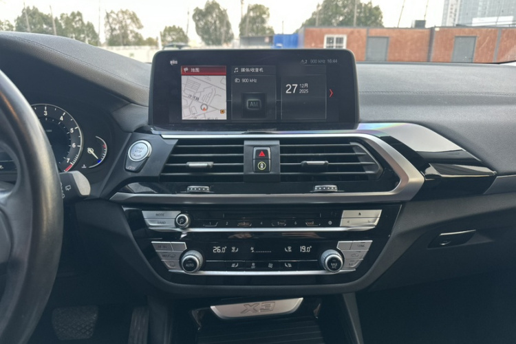 宝马X3 2018款 xDrive25i 豪华套装 国V中控内饰7003