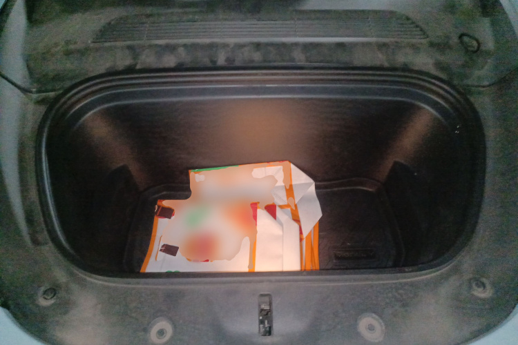 特斯拉 Model Y 2021款 标准续航后驱版局部细节24