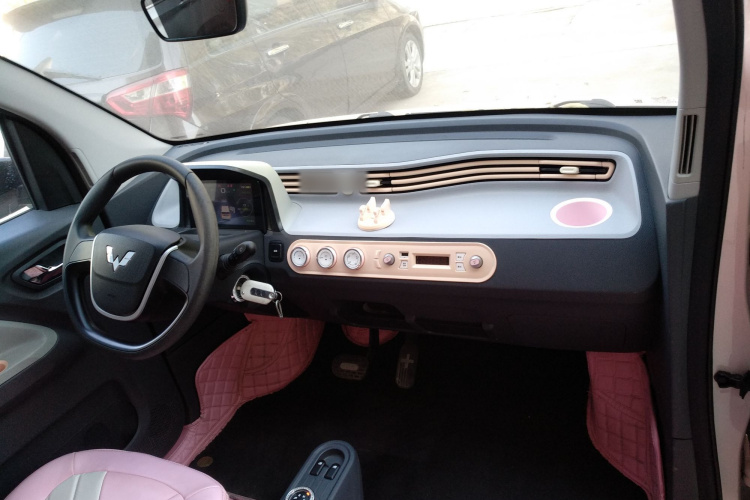 五菱汽车 宏光MINIEV 2022款 马卡龙臻享款 磷酸铁锂中控内饰7002