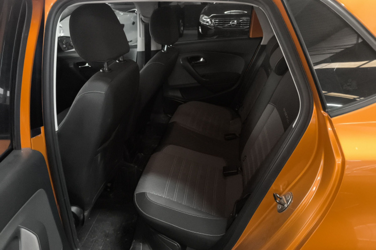 大众 2014款 1.6L Cross Polo 自动中控内饰7004