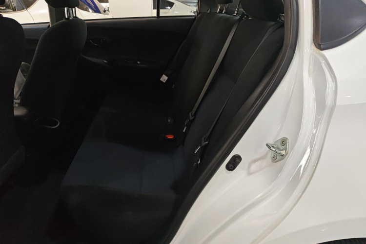 丰田 YARiS L 致享 2019款 1.5E CVT魅动版 国VI中控内饰21