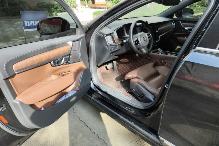 沃尔沃S90 2021款 B5 智远豪华版中控内饰7003