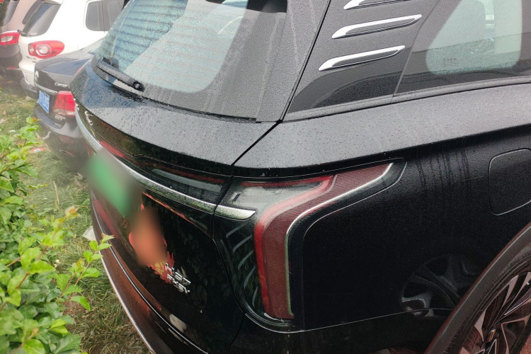 红旗HS7 PHEV 2024款 2.0T PHEV 四驱旗畅版 7座车身外观6