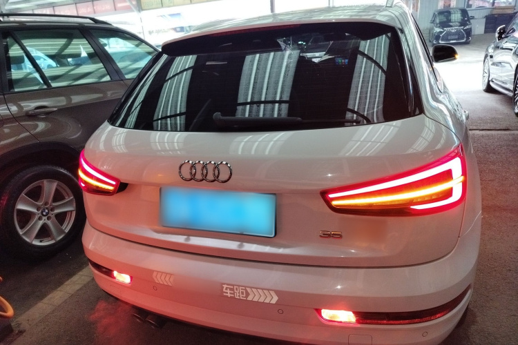 奥迪Q3 2018款 30周年年型 35 TFSI 时尚型车身外观6004